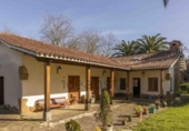 Chalet independiente con terreno en venta en la España, Gijón, ref: TR236223 foto