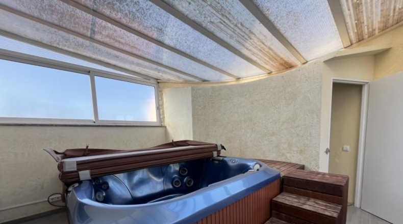 Gerona - Empuriabrava - 572m2