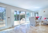 Chalet independiente con terreno en venta en la España, Marbella, ref: TR221674 foto