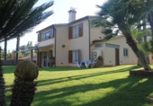 Chalet independiente con terreno en venta en la España, Blanes, ref: TR136115 foto