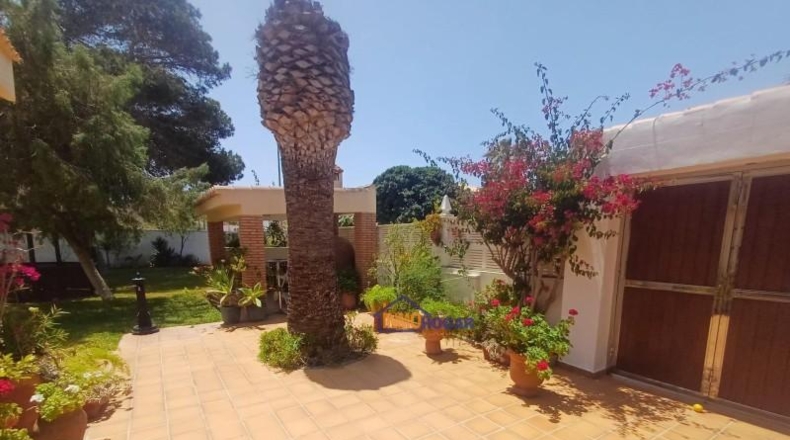 Almería - Roquetas de Mar - 1600m2