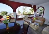 Chalet independiente con terreno en venta en la España, Adeje, ref: TR136812 foto