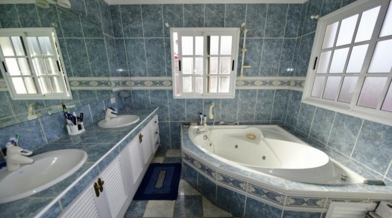Santa Cruz de Tenerife - Adeje - 1250m2