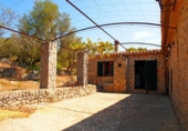 Chalet independiente con terreno en venta en la España, Esporles, ref: TR136544 foto
