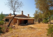 Chalet independiente con terreno en venta en la España, Esporles, ref: TR136544 foto