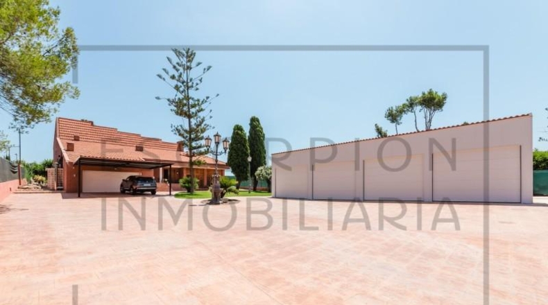 Cádiz - Paterna de Rivera - 2202m2