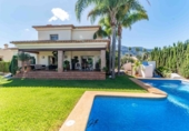 Chalet independiente con terreno en venta en la España, Dénia, ref: TR218020 foto