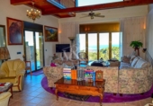 Chalet independiente con terreno en venta en la España, Begur, ref: TR149798 foto