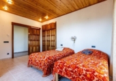 Chalet independiente con terreno en venta en la España, Begur, ref: TR232454 foto
