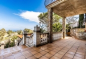 Chalet independiente con terreno en venta en la España, Begur, ref: TR232454 foto