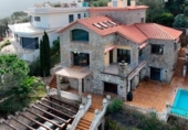 Chalet independiente con terreno en venta en la España, Begur, ref: TR232454 foto