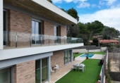 Chalet independiente con terreno en venta en la España, Matadepera, ref: TR242717 foto