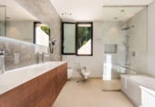 Chalet independiente con terreno en venta en la España, Benahavís, ref: TR236072 foto