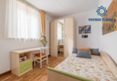 Chalet independiente con terreno en venta en la España, Granada, ref: TR321713 foto