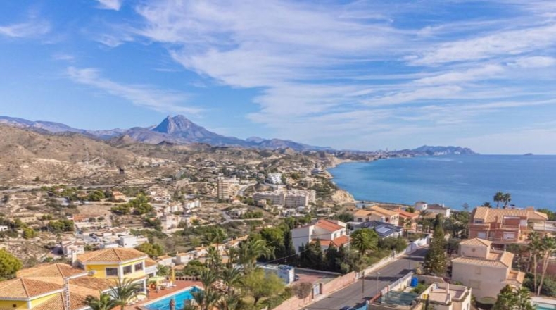 Alicante - Campello - 2387m2