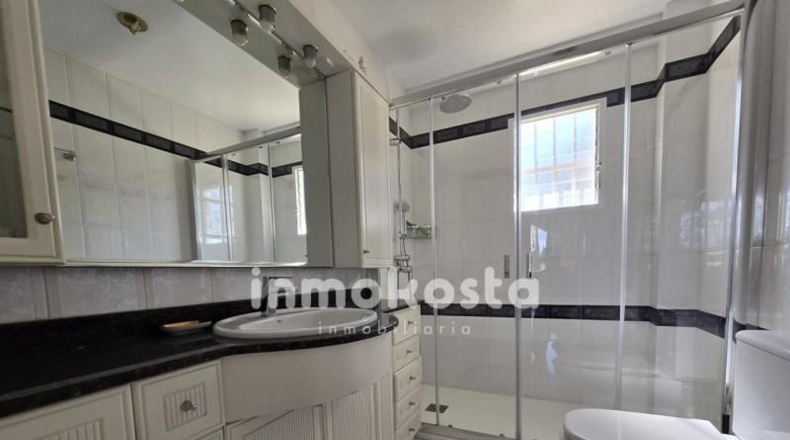 Alicante - Alfaz del Pi - 2000m2