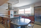 Chalet independiente con terreno en venta en la España, Calpe, ref: TR203762 foto