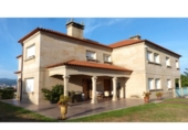 Chalet independiente con terreno en venta en la España, Pontevedra, ref: TR243104 foto