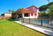 Chalet independiente con terreno en venta en la España, Casares, ref: TR140527 foto