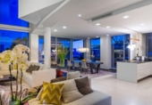 Chalet independiente con terreno en venta en la España, Marbella, ref: TR162245 foto