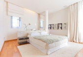 Chalet independiente con terreno en venta en la España, Marbella, ref: TR162245 foto