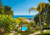 Chalet independiente con terreno en venta en la España, Marbella, ref: TR162245 foto