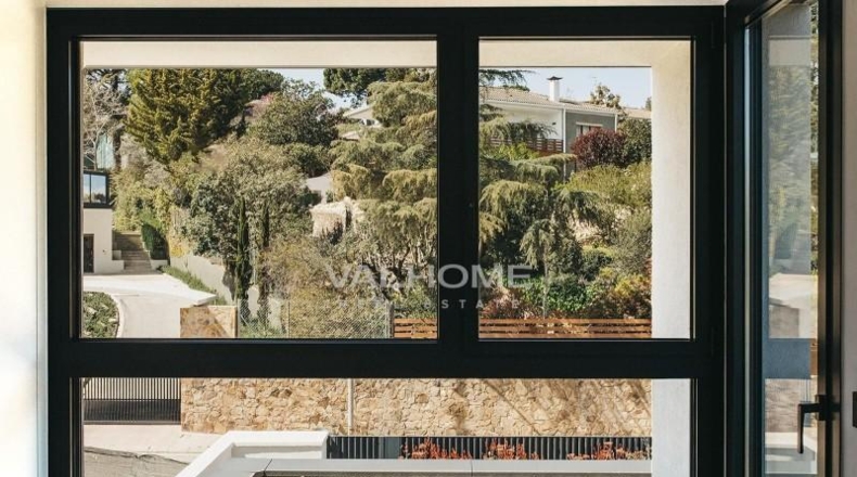 Barcelona - Cerdanyola del Vallès - 326m2