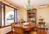 Chalet independiente con terreno en venta en la España, Ciutadella de Menorca, ref: TR194780 foto