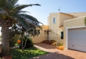 Chalet independiente con terreno en venta en la España, Ciutadella de Menorca, ref: TR194780 foto