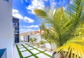 Chalet independiente con terreno en venta en la España, Adeje, ref: TR220911 foto