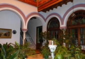 Chalet independiente con terreno en venta en la España, Sevilla, ref: TR134829 foto