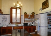 Chalet independiente con terreno en venta en la España, Sevilla, ref: TR134829 foto