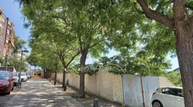 Barcelona - Santa Coloma de Gramenet - 1214m2