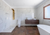 Chalet independiente con terreno en venta en la España, Mijas, ref: TR174313 foto