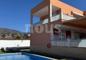 Chalet independiente con terreno en venta en la España, Adeje, ref: TR401392 foto