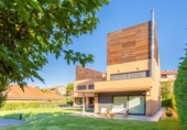 Chalet independiente con terreno en venta en la España, Egüés, ref: TR168873 foto