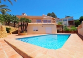 Chalet independiente con terreno en venta en la España, El Campello, ref: TR142780 foto