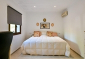 Chalet independiente con terreno en venta en la España, Inca, ref: TR356093 foto