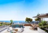 Chalet independiente con terreno en venta en la España, Estepona, ref: TR140637 foto