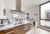Chalet independiente con terreno en venta en la España, Yaiza, ref: TR236104 foto