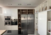 Chalet independiente con terreno en venta en la España, Málaga, ref: TR142917 foto