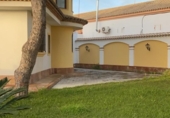 Chalet independiente con terreno en venta en la España, Chiclana de la Frontera, ref: TR179699 foto