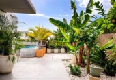 Chalet independiente con terreno en venta en la España, Adeje, ref: TR361513 foto