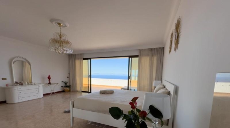 Santa Cruz de Tenerife - San Juan de la Rambla - 4120m2