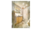 Chalet independiente con terreno en venta en la España, Marbella, ref: TR237788 foto
