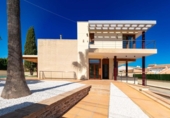 Chalet independiente con terreno en venta en la España, L'Alfàs del Pi, ref: TR171123 foto