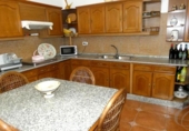 Casa de camp amb terreny en venda a la España, Montilla, ref.: TR310644 foto