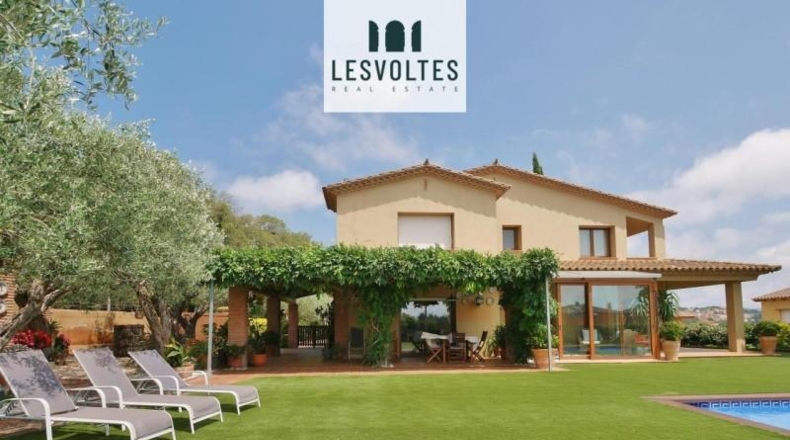 Gerona - Mont-ras - 1080m2