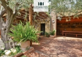 Chalet independiente con terreno en venta en la España, Mont-ras, ref: TR264271 foto
