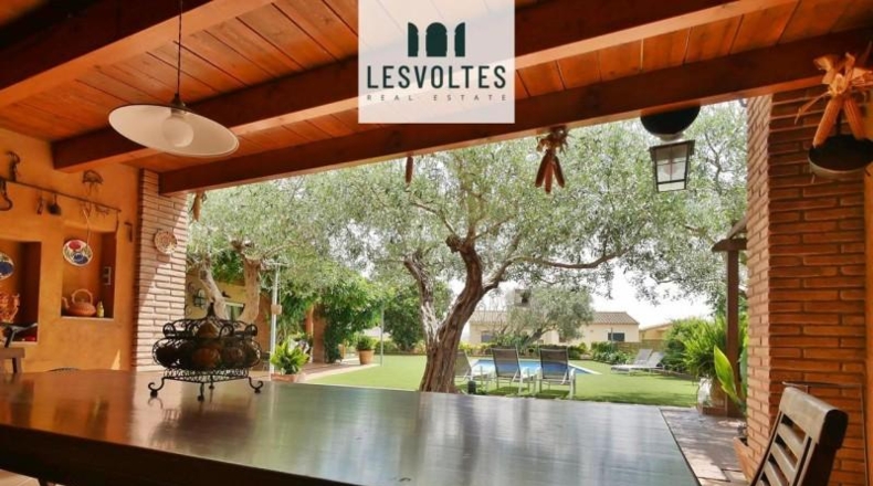 Gerona - Mont-ras - 1080m2